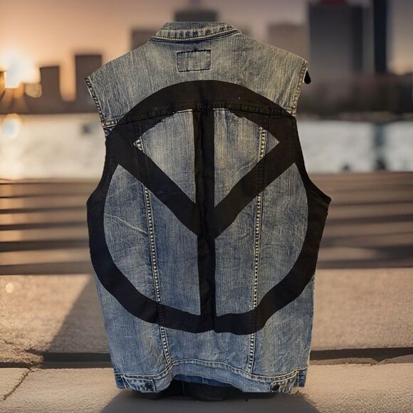 Unisex Denim Studded Vest Peace Sign Lip Service Cult Sz L GUC - Picture 12 of 13